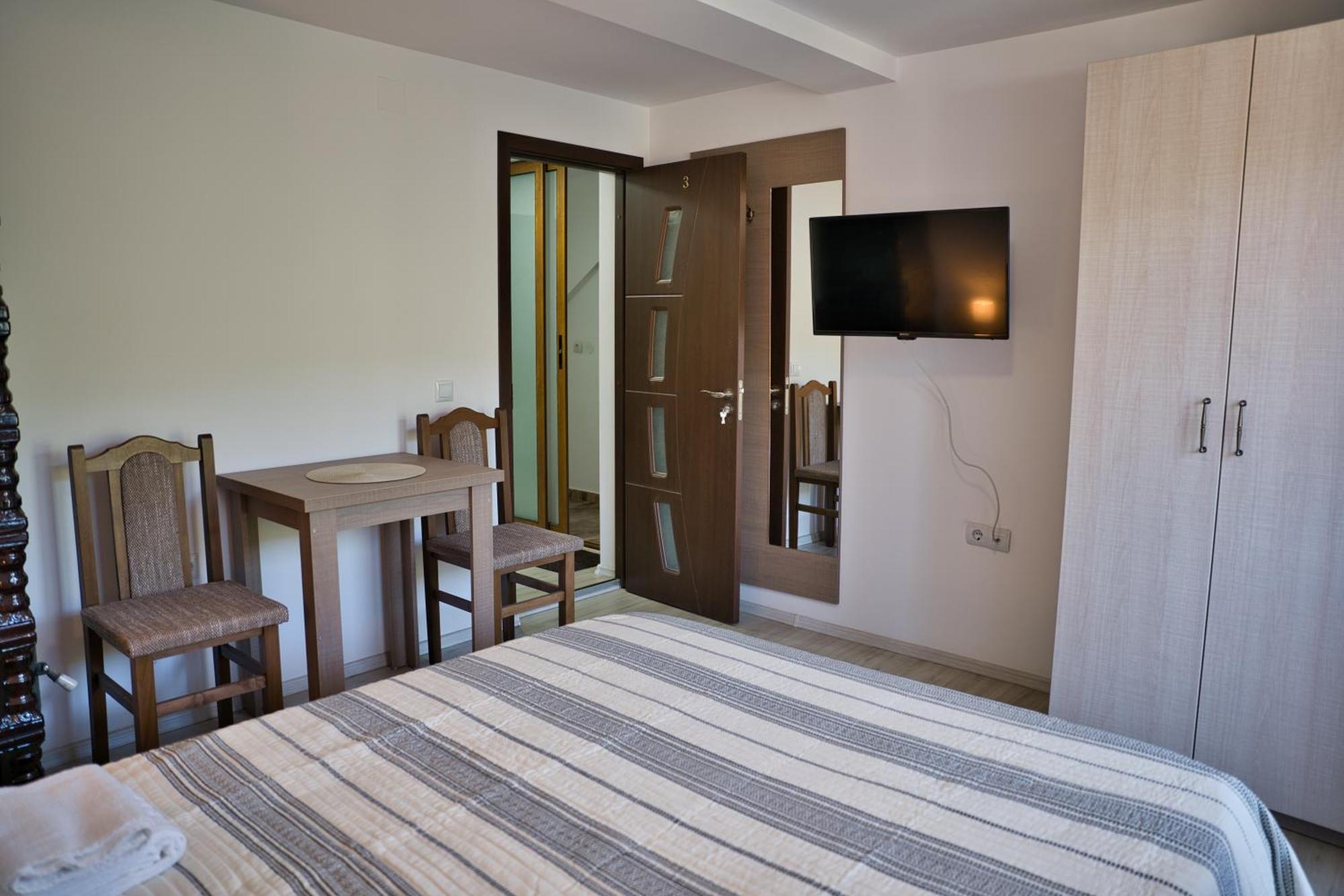 Perla Argesului, Ciubar, Piscina, Lift, Gratar, Cabana, Pensiuni, Hotel Cazare Transfagarasan Curtea De Arges Albestii de Arges Extérieur photo
