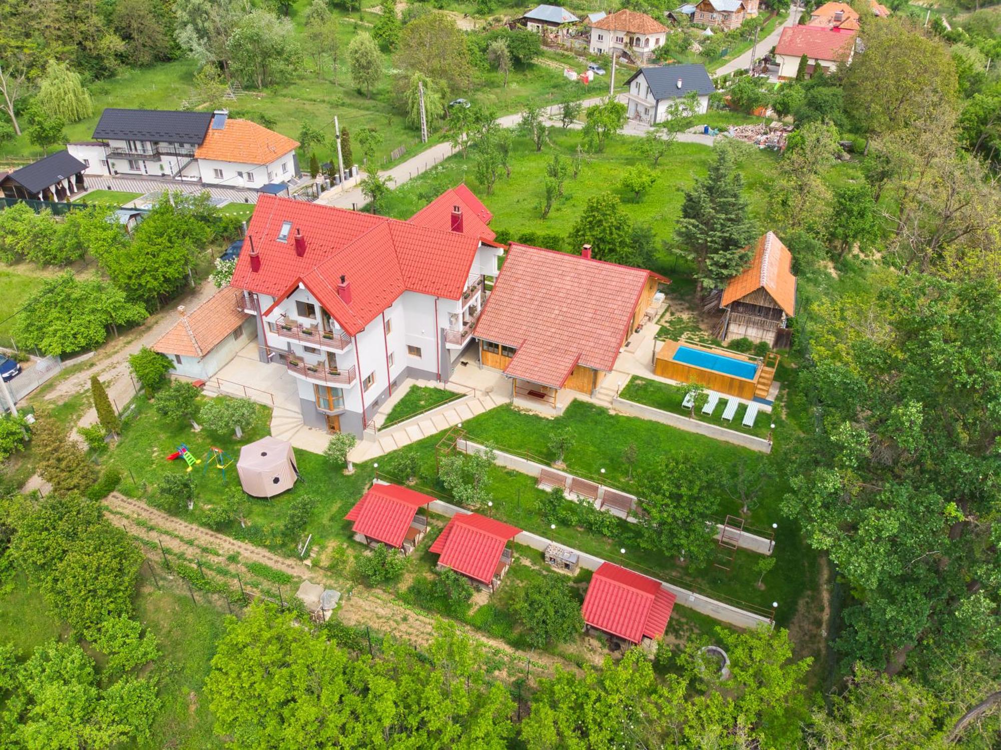 Perla Argesului, Ciubar, Piscina, Lift, Gratar, Cabana, Pensiuni, Hotel Cazare Transfagarasan Curtea De Arges Albestii de Arges Extérieur photo